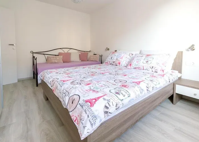 With Wifi - 14594 Split