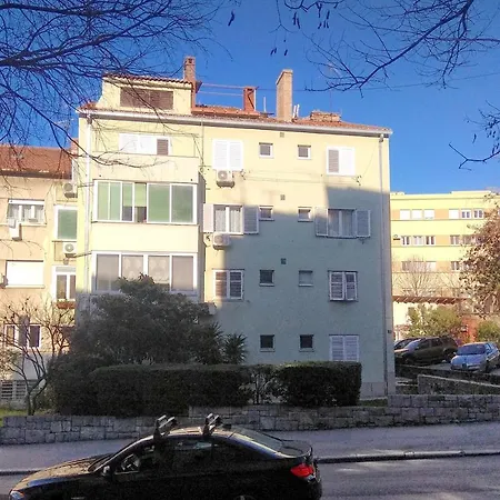 With Wifi - 14594 Lägenhet